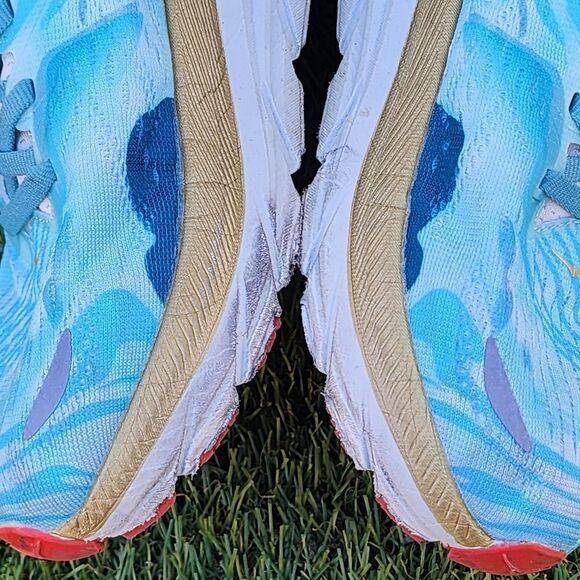 HOKA CLIFTON 8 - Womens Athletic Shoes - SIZE 7.5B - Picture 9 of 10